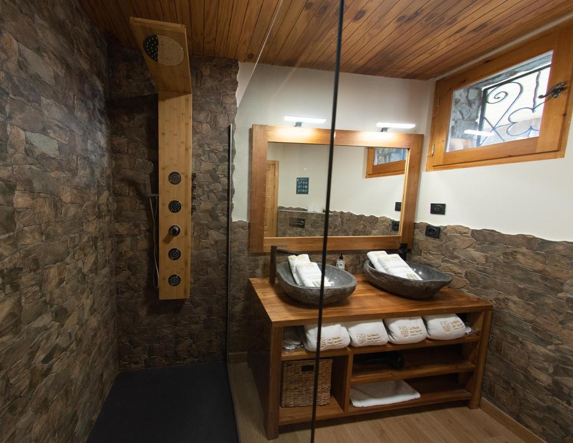 La Masia Del Taulat Chambres D'Hotes Llo Exteriör bild
